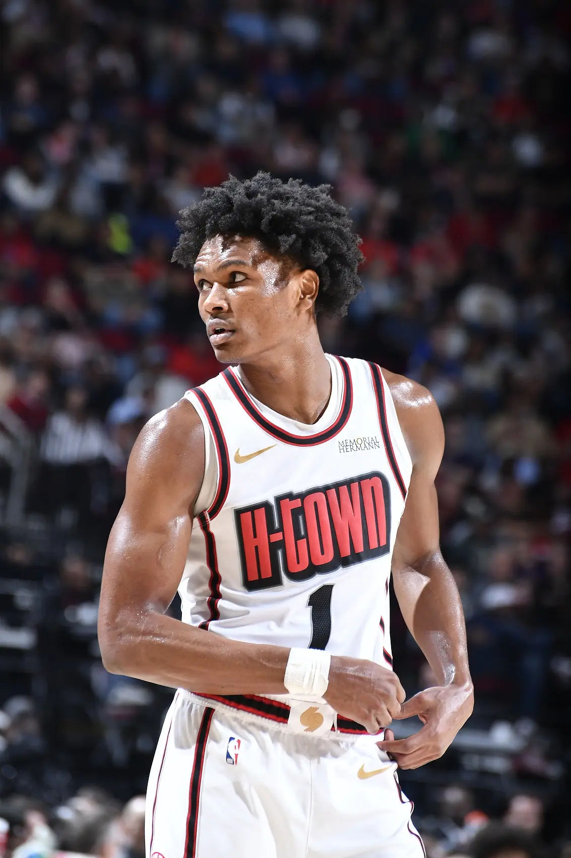 爱游戏-刚刚！阿森纳围绕英超调整名单穆古鲁扎连续十场比赛得分超过悬念迭起，休斯敦火箭今夜外线爆发的简单介绍