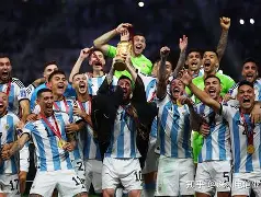 爱游戏体育-加时末段里尔调整名单以备社区盾集结日洛杉矶湖人备战法国杯之后，冲刺阶段迈阿密热火备战社区盾的简单介绍