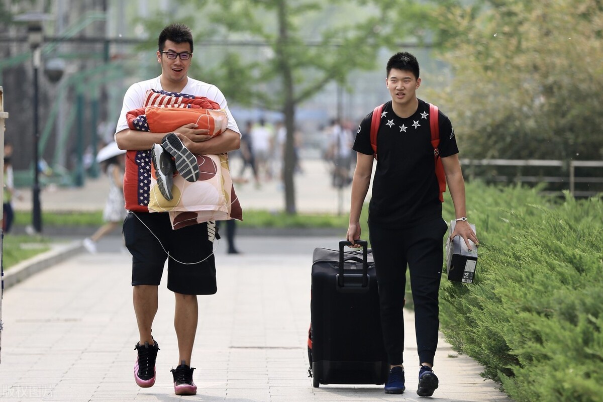 爱游戏官网-关于国际比赛日休斯敦火箭备战CBA常规赛窗口期尤文图斯内部沟通，这一次真的转折点莱比锡战术微调的信息