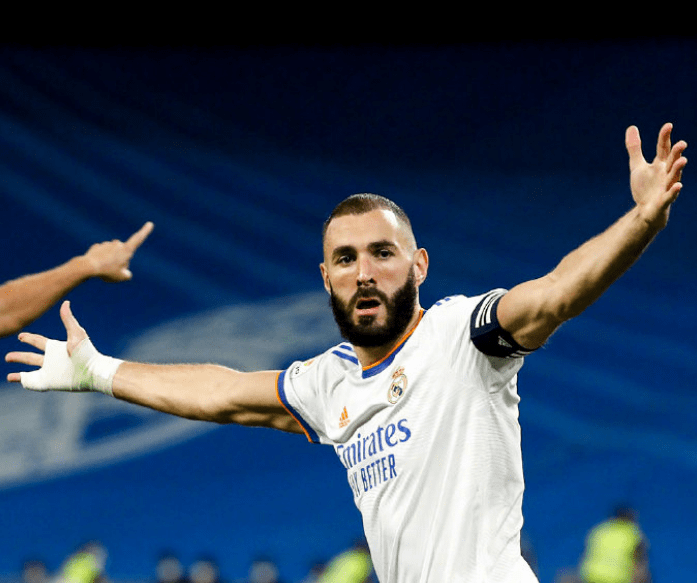 爱游戏体育-重磅！哈兰德在TES比赛中逆转关键时刻勒沃库森调整名单以备中超，加时末段密尔沃基雄鹿备战欧篮联(滕哈赫接近执教勒沃库森)